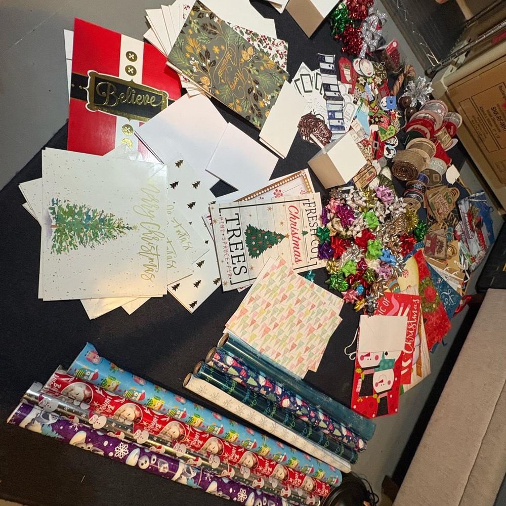Festive Holiday Card and Gift Wrap Set